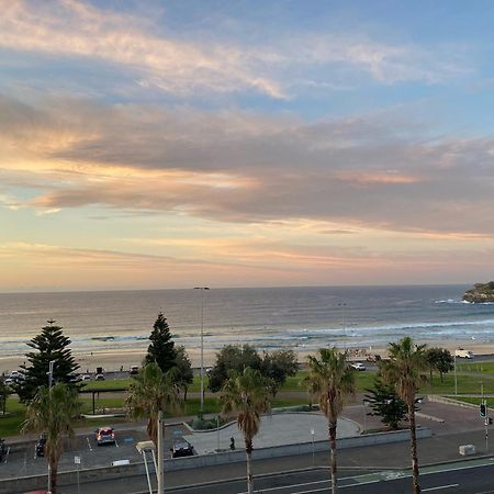Bondi Beach Waves Beachfront Apartment Sydney Exterior photo