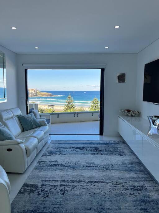 Bondi Beach Waves Beachfront Apartment Sydney Exterior photo