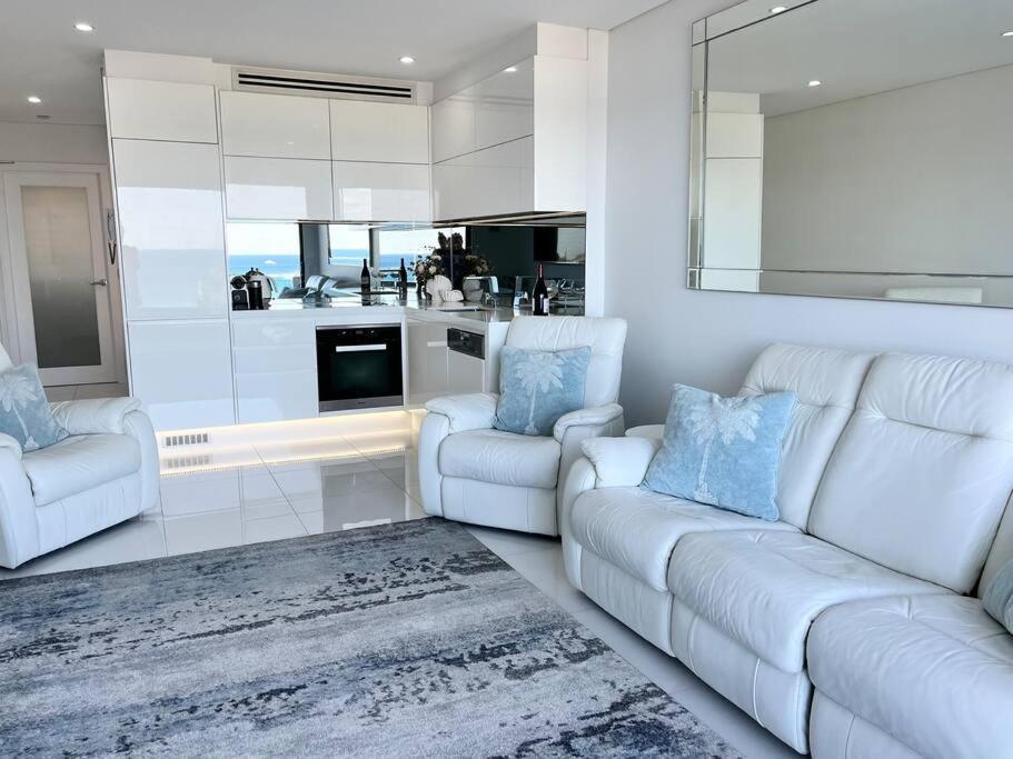 Bondi Beach Waves Beachfront Apartment Sydney Exterior photo