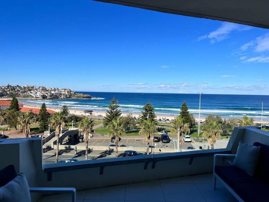 Bondi Beach Waves Beachfront Apartment Sydney Exterior photo